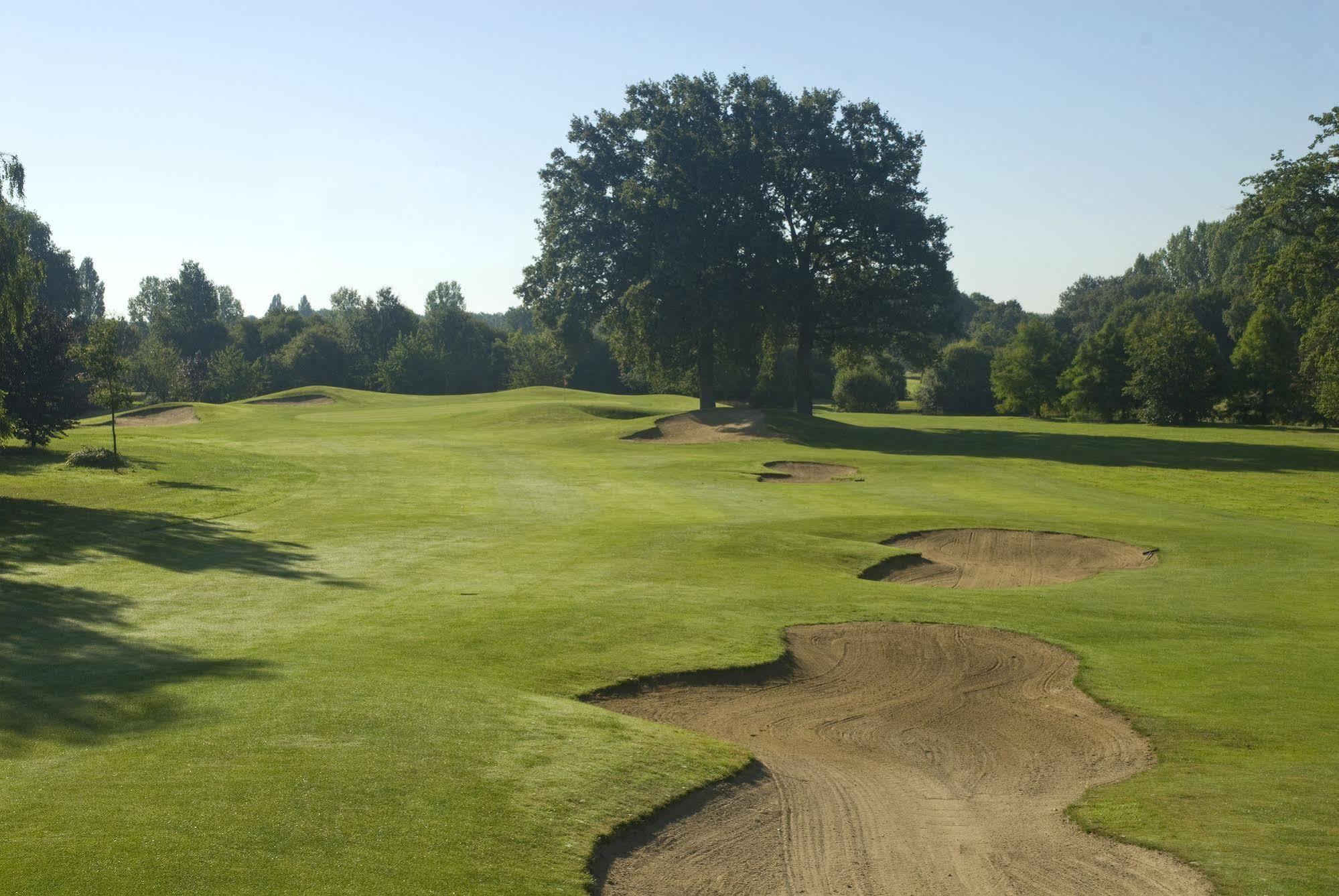 Anjou Golf And Country Club Otel Champigné Dış mekan fotoğraf